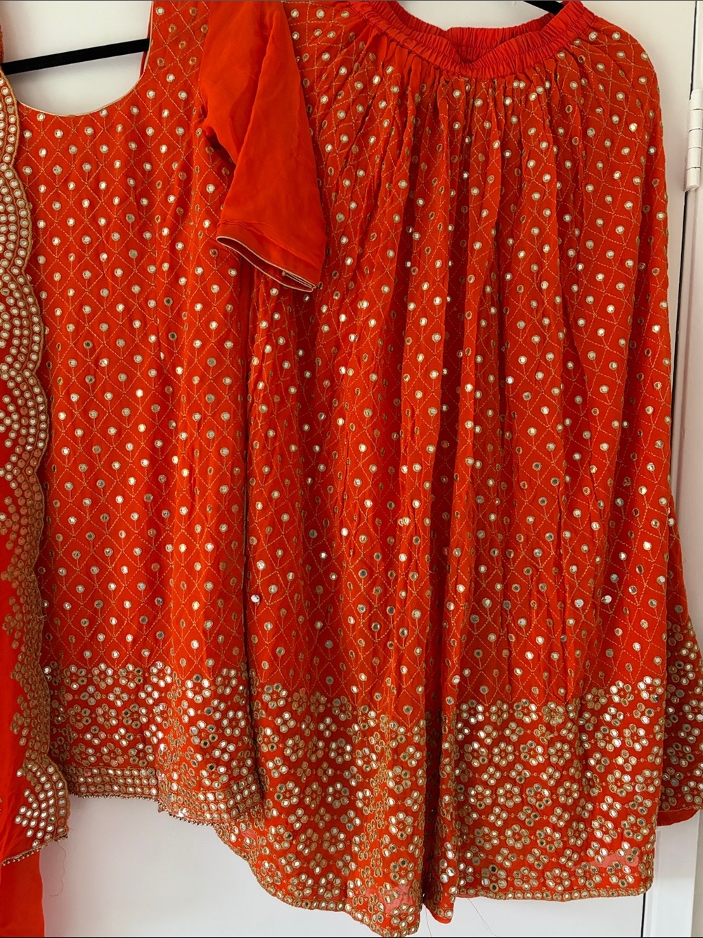 3 piece Indian outfit Orange Ethnic Set with Gold Mirror Work Indian suit party - Picture 4 of 6